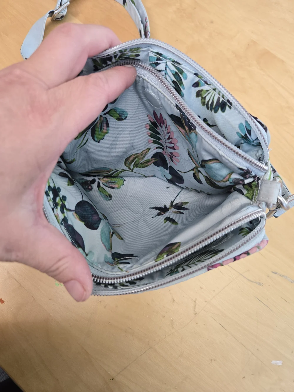 Vera Bradley Seawater Bloom Crossbody Light Blue Triple Compartment Purse